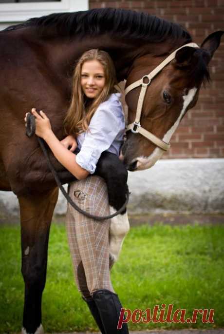 I want to teach Red how to do this!!!! He already wraps his… 
equestrianbitch.tumblr.com   |  Pinterest • Всемирный каталог идей