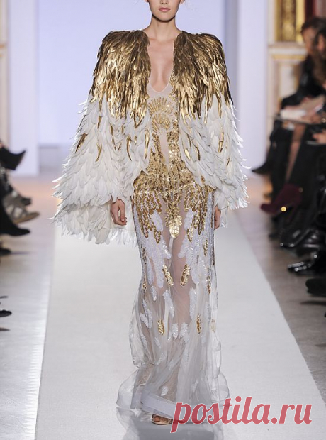 Вечерние платья - золото, шитье, перья...