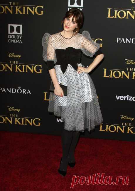 Зои Дешанель