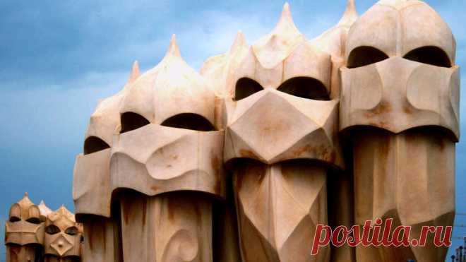 На фото: памятные достопримечательности из разных уголков планеты