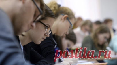 В Москве пять посвящённых школьным олимпиадам праздников пройдёт в сентябре. В Москве пять олимпиадных праздников проведут в сентябре. На них гостям расскажут, какие олимпиады состоятся в этом учебном году, как к ним готовиться, а также помогут оценить собственный уровень знаний. Читать далее