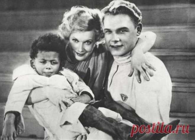 Бракованные браки советского кино. «Счастливы одинаково» Как говорил Михаил Козаков в фильме «Покровские ворота», пятидесятые скрылись за поворотом, отшумели шестидесятые, семидесятые пролетели, восьмидесятые проросли...

Тут-то, пока пролетали и прорастали…