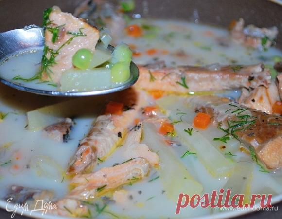 Рыбный суп «Лохикейтто». Ингредиенты: рыба красная, вода, лук белый