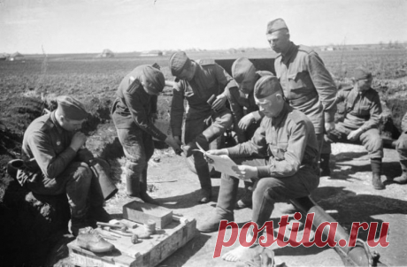 Тыловое обеспечение и быт советских солдат / Назад в СССР / Back in USSR
