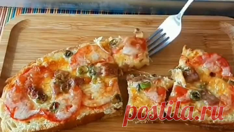 Быстро и вкусно! Горячие бутерброды с помидорами, сыром и перчиком.