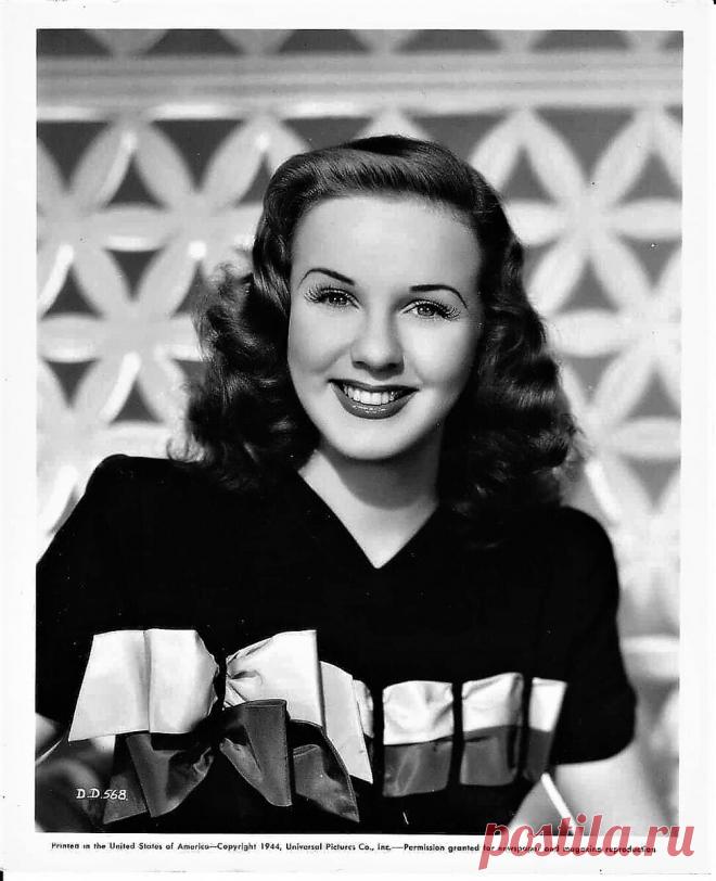 Звезда по имени Дина Дурбин: право на забвение, закреплённое контрактом | ГалопомПоЕвропам | Дзен