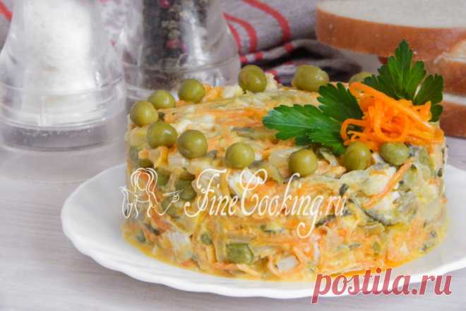Салат с курицей и солеными огурцами - рецепт с фото