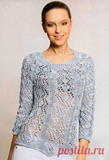 АЖУРНЫЙ ЛЕГКИЙ ПУЛОВЕР РЕГЛАН

ВАМ ПОТРЕБУЕТСЯ: 
 
400 г меланжевой пряжи (№ 0537) Alpina MARCO-SPACE (90% дралона, 10% люрекса, 85 м/50 г) спицы GAMMA № 5,5 крючок GAMMA № 3 
Ажурный узор: вязать по схеме, на которой приведены только лиц. р., в изн. р. петли вязать по рисунку. 
Резинка 1/1: попеременно 1 лиц., 1 изн. Плотность вязания: 15 п. и 21 р. =10 х 10 см. 
 
ОПИСАНИЕ РАБОТЫ: набрать на спицы вспомогательной нитью 112 п. = 8 раппортов по 14 п. и вязать круговыми ряд...