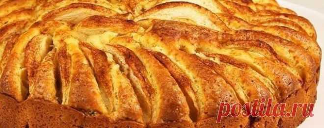 Яблочный пирог на сметанном тесте: нежный, ароматный и невероятно вкусный - Королевская Кукухня