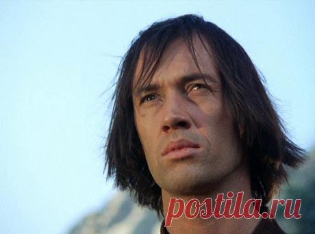 Дэвид Кэрредин, 8 декабря, 1936
 • 3 июня 2009