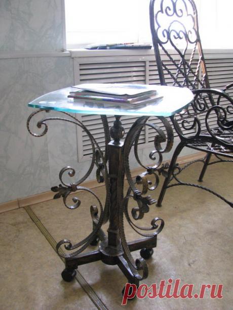 Кованая мебель производства компании "Артковка" в городе Оренбург | Художественная ковка изделий из металла - компания Артковка г. Оренбург ( мебель, ворота, заборы, люстры, теплицы, фонари )