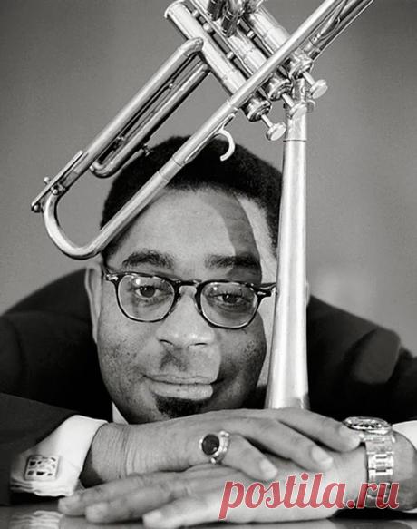✨ Звезды в "Музыкальной гостиной" Dizzy Gillespie