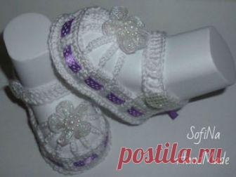 Вяжем пинетки-сандалики: видеоурок