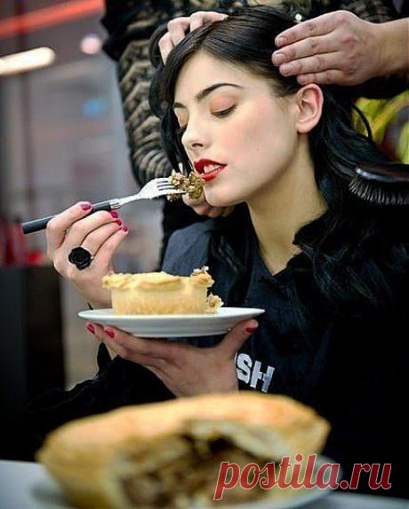 Какие продукты должны присутствовать в рационе красавицы?