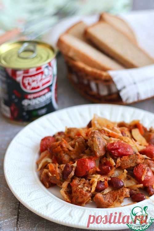 Тушеная капуста с мясом и колбасками – кулинарный рецепт