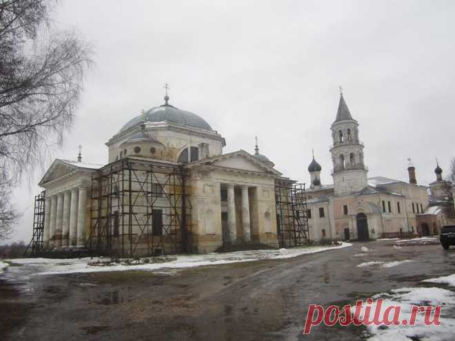 Pavel Gamolskiy:  
г. Торжок Тверской области. Ноябрь 2015 г.
(и поздней осенью этот городок очарователен. Ему больше 1000 лет).  Борисоглебский монастырь  |  Фотопутешествия  |  facebook.com