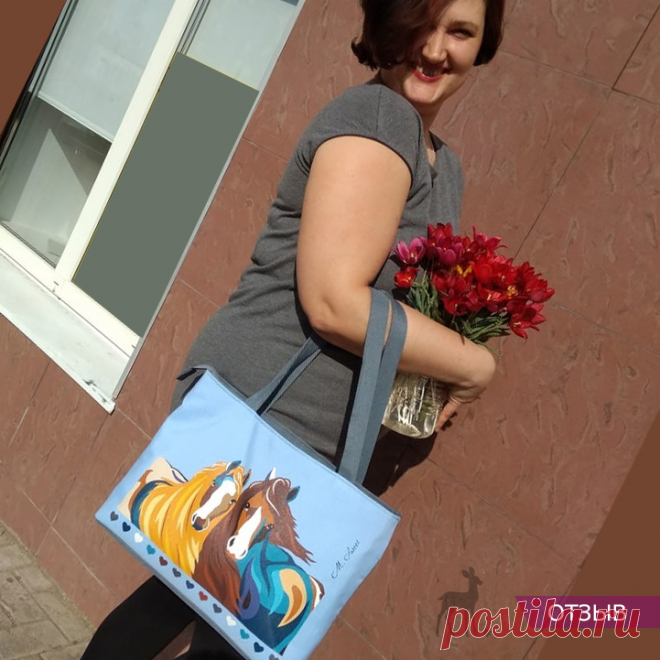 Отзыв от Ирины Л. на сумку "Краса и Буря"
Благодарю Марию за качественную и красивую сумочку! Изделие хорошо держит форму, с устойчивым дном, очень вместительное!!! Подкладка внутри с кармашками.