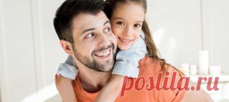 «Для меня это новый мир»: 5 пап честно рассказали, что думают о воспитании дочек. Отцы признаются, чему они научились после рождения дочерей и делятся мыслями, которые крайне редко произносят вслух.