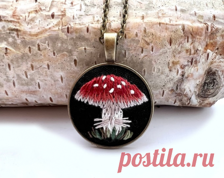 Collar de setas, collar de Amanita Muscaria bordado a mano - Etsy España