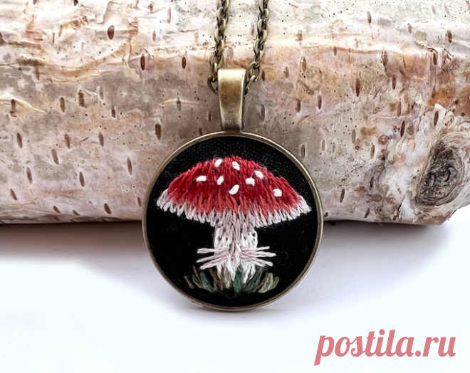 Collar de setas, collar de Amanita Muscaria bordado a mano - Etsy España