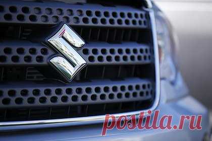 В Венгрии Suzuki остановит завод на неделю из-за инцидента в Красном море. Автомобильная компания Suzuki приостанавливает работу завода по сборке автомобилей в Венгрии на неделю из-за нарушения логистики в связи с инцидентов в Красном море. Об этом пишет газета Nikkei. Уточняется, что к этому привели нарушения в поставках на предприятие произведенных в Японии деталей — в том числе двигателей.