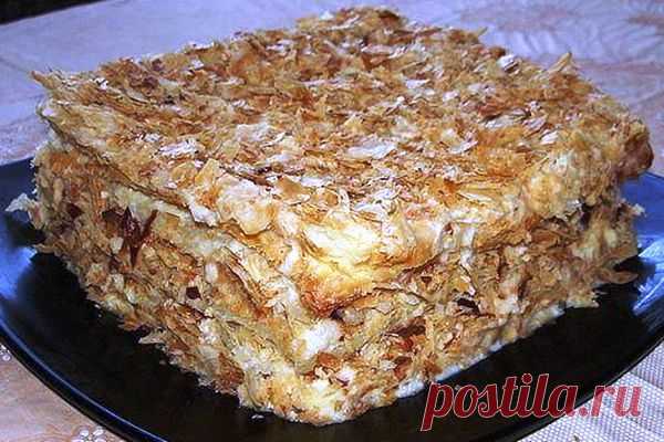 Рецепт очень известного и всеми любимого торта «Наполеон»!
Потрясающий вкус!  Рецепт на сайте...