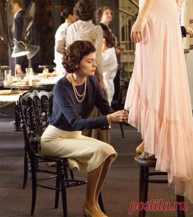 Топ-5 фильмов с потрясающим минималистичным гардеробом главных героинь
Доброго времени суток, дорогие читатели! На канале я много пишу про минимализм,...
Читай дальше на сайте. Жми подробнее ➡