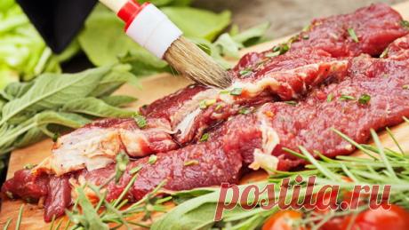 Кулинарные техники, которая должна знать каждая хозяюшка
Постижение азов кулинарии многим кажется сложным, но, как и в любом деле, если вы собираетесь пройти путь от нуля до эксперта, это нужно делать постепенно. Учитесь понемногу каждый день, шаг за шагом…