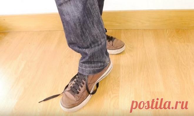 Лайфхак для самых ленивых: Как завязать шнурки без помощи рук . Милая Я
