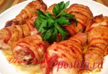 Куриные голени в " пеленке " запеченные в духовке рецепт с фото Друзья! Предлагаю вам и вашей семье попробовать вкусные, ароматные куриные голени  запеченные в духовке.. Это блюдо можно готовить как на обед, так и на праздничный стол. Удивляйте, радуйте свою семью, друзей.  И взамен вы увидите много улыбок и услышите море хороших слов в свой адрес. Пробуйте!