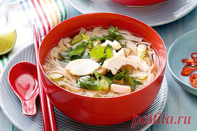 Vietnamese chicken pho