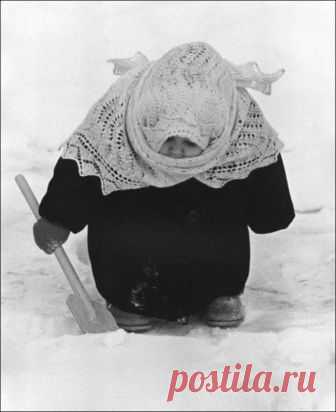 Как разобраться в граммах утеплителя / поддевах и слоях одежды - комбинезон мембрана 250 Для молодых мам, еще не вникших во все эти тонкости про фирмы, про количесво утеплителя и про то, КАК одевать ребенка зимой - решила написать небольшую обзорную статью. Информация из изнетнета и на основе моего небольшого опыта! Комментарии и правки приветствуются! Производители...