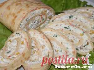 Рулет из крабовых палочек.