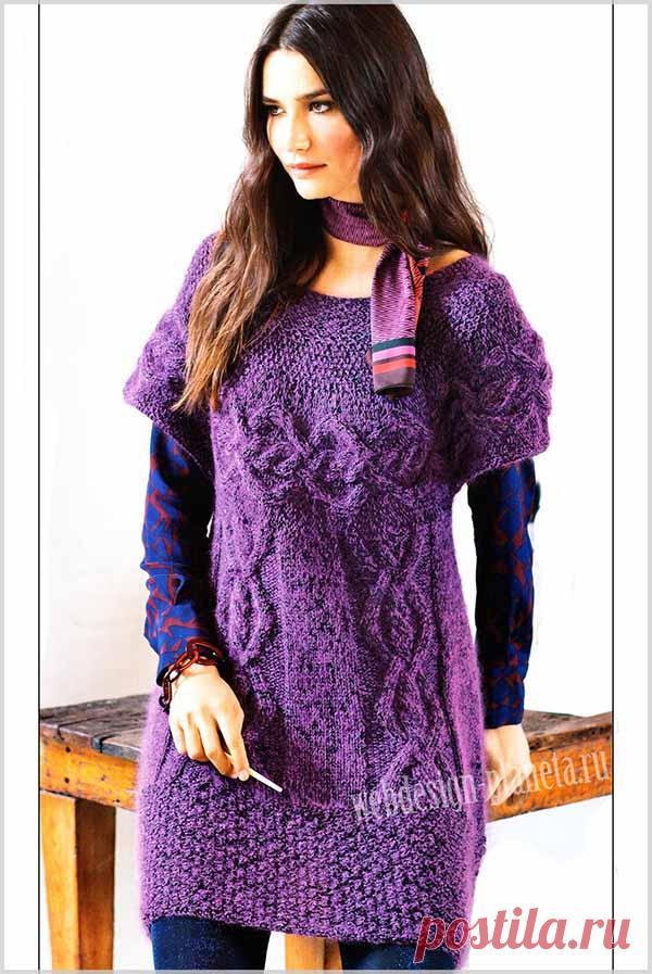 Фиолетовая туника спицами с кокеткой с косами Секрет успеха туники - шикарный фиолетовый цвет и эффектные узоры.