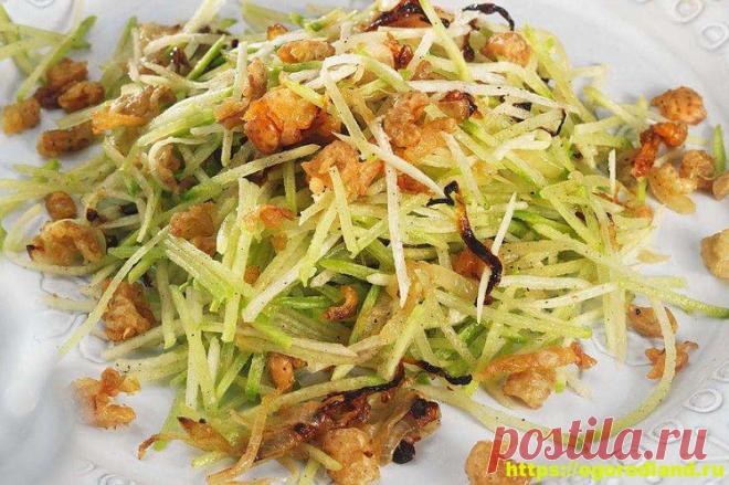 Вкусный и сытный салат с беконом и редькой