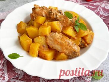 Картошка, тушёная с куриными крылышками в мультиварке Картошка, тушёная с куриными крылышками в мультиварке, - это сытное и аппетитное блюдо, которое легко приготовить. Куриные крылышки становятся мягкими и сочными, а картофель - нежным и ароматным.