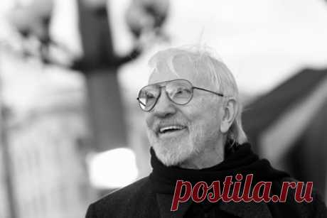Умер режиссер и актер Виктор Мережко. Умер советский и российский киноактер и режиссер Виктор Мережко. Об этом ТАСС сообщили в Союзе кинематографистов РФ. Ему было 84 года. Мережко — автор сценария таких фильмов, как «Трясина», «Вас ожидает гражданка Никанорова», «Уходя — уходи», «Родня», «Полеты во сне и наяву», «Одинокая женщина желает познакомиться».