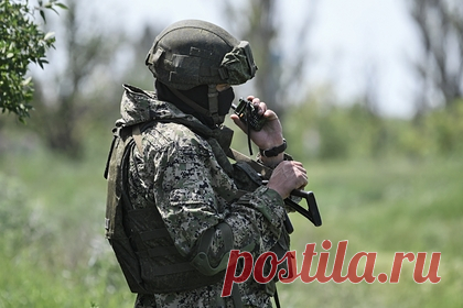 Росгвардия перехватила подозреваемого в пособничестве ВСУ. Росгвардия задержала подозреваемого в передаче информации ВСУ в Запорожской области. Мужчина передавал данные о количестве российских войск и вооружения. По месту его жительства росгвардейцы обнаружили боеприпасы. Ранее Росгвардия задержала корректировщика ВСУ в Харьковской области.