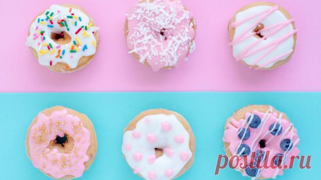 Кажется, что творчество и предпринимательство живут в параллельных вселенных. Но это не так. Если у вас есть воображение (а оно есть, не спорьте), считайте, что вы уже на полпути к успеху. Как пройти оставшиеся полпути, можно узнать из книги «Креатив по правилам» (mif.to/fcpp). Рассказываем о новинке.