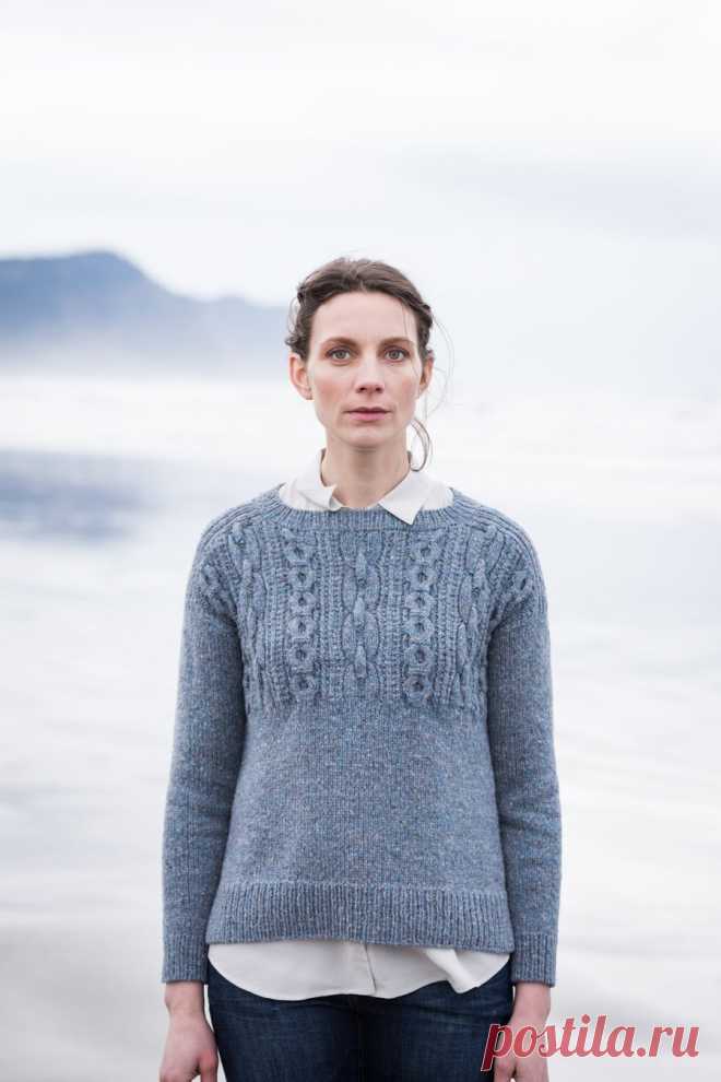 Caspian This pullover in Shelter honors every feature of the traditional gansey. Stout chain cables boldly mark the textured yoke both fore and aft. The gentlest of A-lines makes for an easy fit, and details like the split ribbed hem and decorative side seams make Caspian both eye catching and knitterly. The front and back are