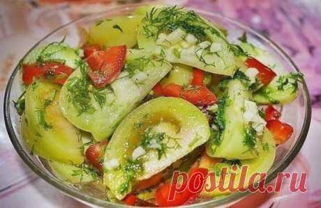 Маринованные зеленые помидоры. Это такая вкуснятина! Ну вкуснейшая овощная закуска!
Как замариновать зеленые помидоры..
Осенью на рынке можно увидеть в продаже зеленые помидоры. Никогда их раньше не покупала, думала: ну что может быть вкусного в зеленых помидорах. Но однажды решилась… А когда приготовила – моему изумлению не было предела. Это такая вкуснятина! Ну вкуснейшая овощная закуска! Не оторваться просто. Очень рекомендую этот потрясающий и простой рецепт. Также рекомендую другую овощну
