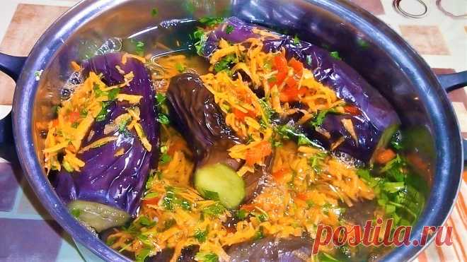 Квашеные баклажаны с морковью и сладким перцем.