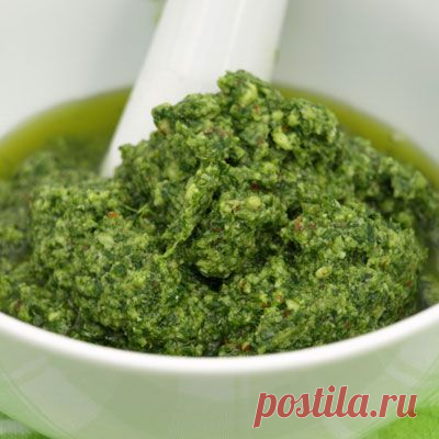 Моретум простая и ароматная чесночная закуска