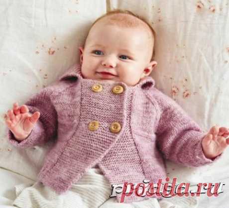 Детское пальто и курточка спицами или крючком