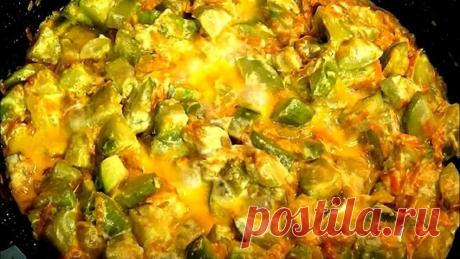 Кабачки тушеные в сметане. Вкуснота невероятная. Кабачки тушеные в сметане. Готовлю ужин, а на ужин сегодня кабачки тушеные в сметане. Это такая вкуснотища, а готовить совсем просто и быстро.Потребуется:1 к...