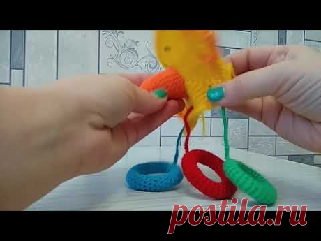 Вяжу крючком развивающий кубик. Пирамидка