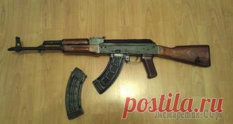 Специфика устройства и использования современного карабина ВПО-136 Обладая стильным классическим оформлением с стиле лаконичного минимализма, нарезной карабин ВПО-136 привлекает всё большее внимание. И это не случайно, поскольку его технические характеристики, заложе...