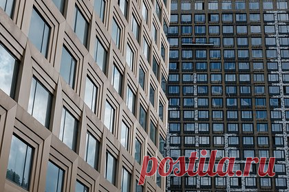 Раскрыты цены самого дорогого жилья в Москве. Самое дорогое жилье в России, доступное для покупки в 2023 году, обойдется в 8,8 миллиарда рублей. В рамках указанного бюджета можно приобрести «Городскую усадьбу в Орлово-Давыдовском» в Мещанском районе. Объект представляет собой четыре исторических особняка общей площадью 4,4 тысячи квадратных метров.