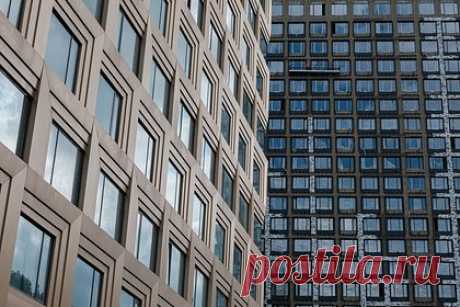 Раскрыты цены самого дорогого жилья в Москве. Самое дорогое жилье в России, доступное для покупки в 2023 году, обойдется в 8,8 миллиарда рублей. В рамках указанного бюджета можно приобрести «Городскую усадьбу в Орлово-Давыдовском» в Мещанском районе. Объект представляет собой четыре исторических особняка общей площадью 4,4 тысячи квадратных метров.