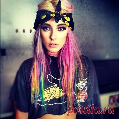 Как пользоваться мелками для волос: видео-инструкция по окрашиванию цветной пастелью своими руками, состав, сколько держаться, вредны ли, какие лучше, фото и цена